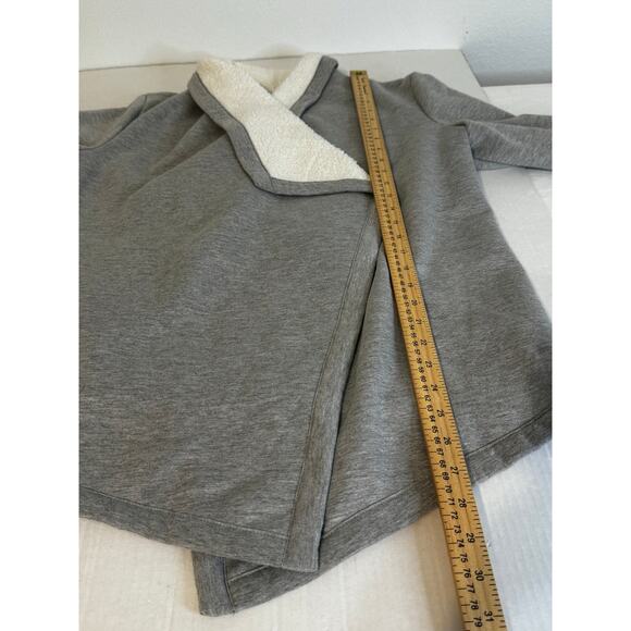 Old Navy Active Women's Open Cardigan Sweater Sherpa Style Liner Size M - Picture 5 of 7